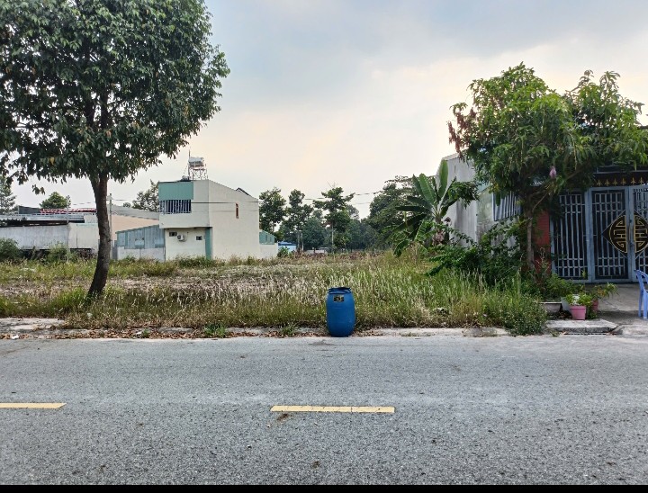 BÁN ĐẤT ĐẸP TRUNG TÂM HÀNH CHÍNH ĐƯỜNG D11