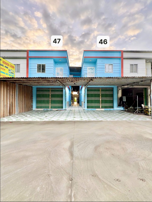 CẶP TRỌ D1.46 47 “VÀNG” SÁT GÓC ĐƯỜNG N10 GIAO D10